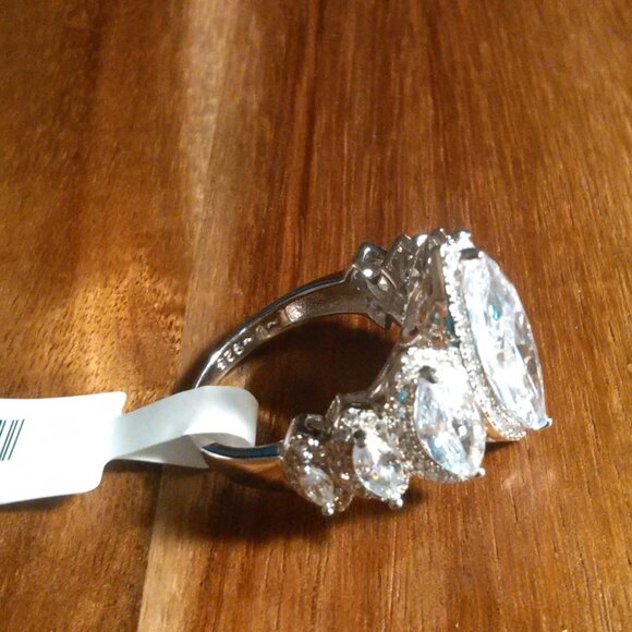 White Cubic Zirconia Sterling Silver Ring (Size 8) - Picture 6 of 15